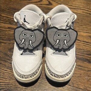 Kids Jordan Elephant Patch Sneakers - White